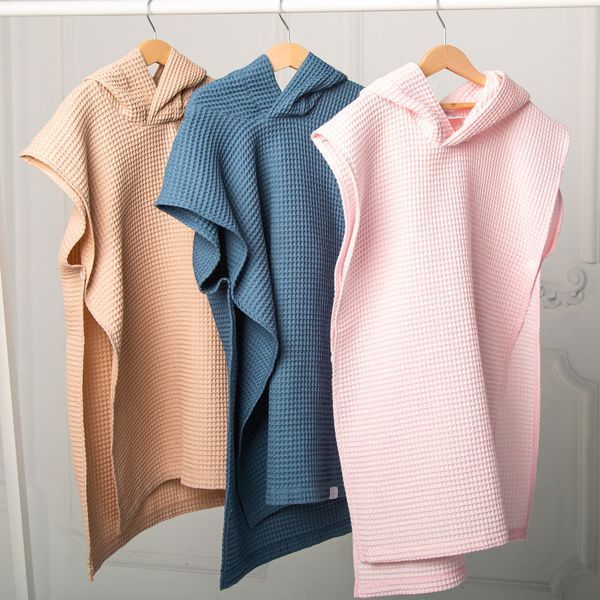 Рушник пончо з капюшоном дитячий унісекс вафельний Trendy Тot 03-01249 рожевий 98 см (3 роки) 03-01249-60382 фото &ndash; купити в Trendy Tot