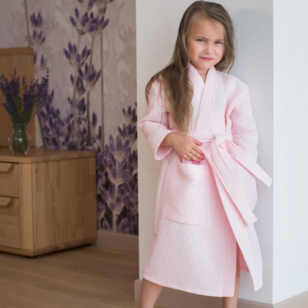 Халат дитячий на запах з кишенями унісекс вафельний Trendy Тot 03-01272 рожевий 104 см (4 роки) 03-01272-59633 фото &ndash; купити в Trendy Tot