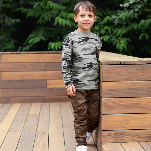 Футболка для хлопчиків з довгим рукавом Trendy Tot 03-01476 хакі 128 см (8 років) 03-01476-60199 фото &ndash; купити в Trendy Tot