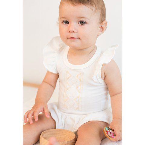 Боді з вишивкою для новонародженої дівчинки кулір Trendy Тot 303-00070 молочний 80 см (12 мiс.) 303-00070-58315 фото &ndash; купити в Trendy Tot