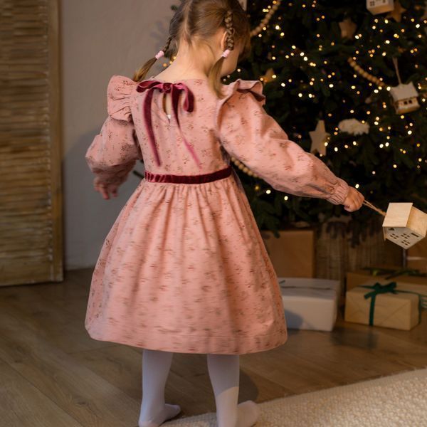 Фланелеве плаття для дівчинки з довгим рукавом Trendy Tot 03-01300 пудровий 128 см (8 років) 03-01300-59221 фото &ndash; купити в Trendy Tot